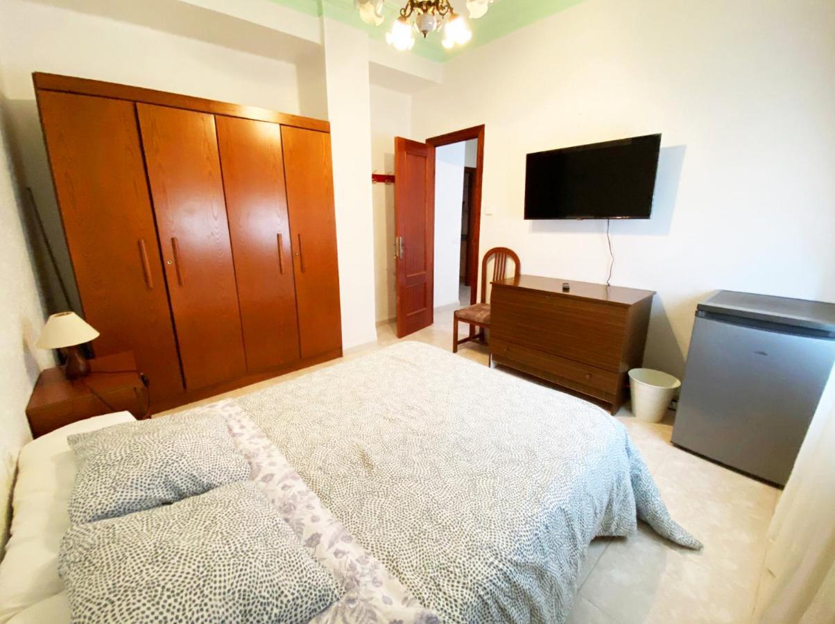La Malvarrosa Beach Rooms In Shared Apartment Валенсия Экстерьер фото